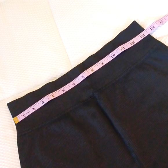 ☀️SO High Rise Seamless Ribbed High-Rise Leggings NWOT - BLACK - Picture 2 of 6